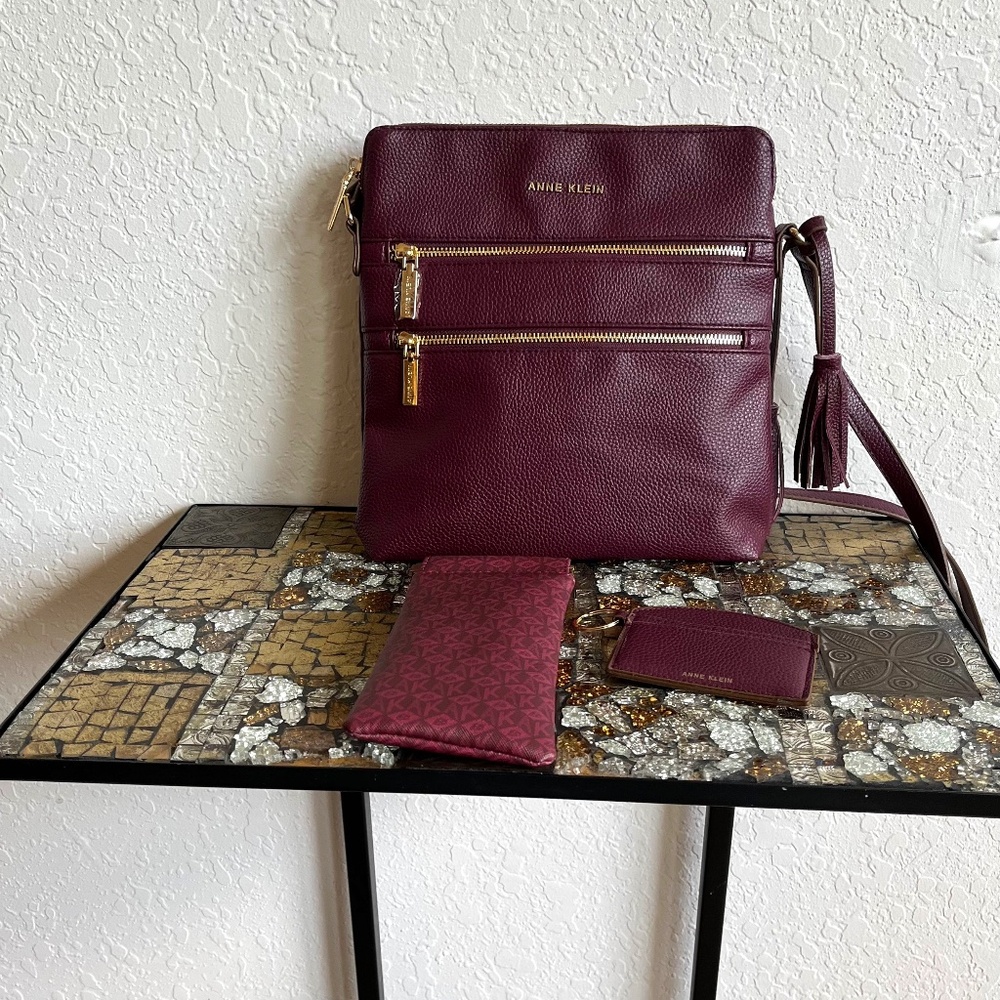 Anne Klein NWOT 3 Piece Burgundy Crossbody/Shoulder Purse Glass Case Card Holder